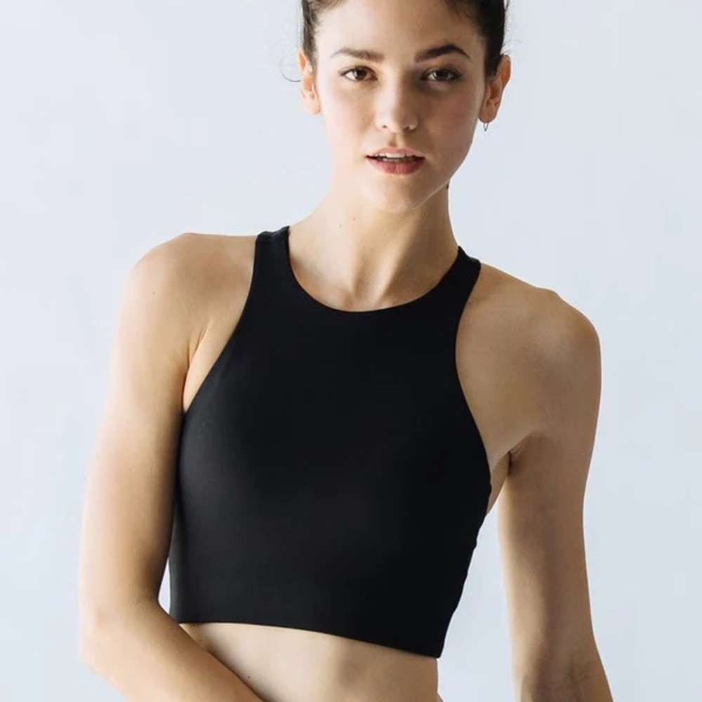 Montiel HAZEL HALTER CROP